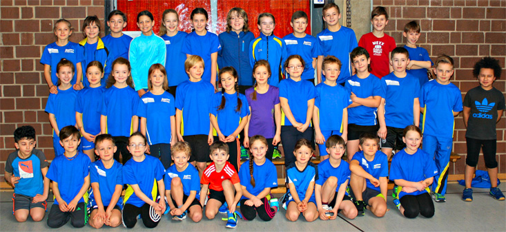 Gruppenfoto der Mannschaften des TV Gelnhausen

