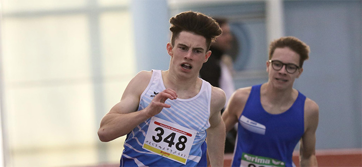 Robin Pfahls beim 800 Meter Lauf